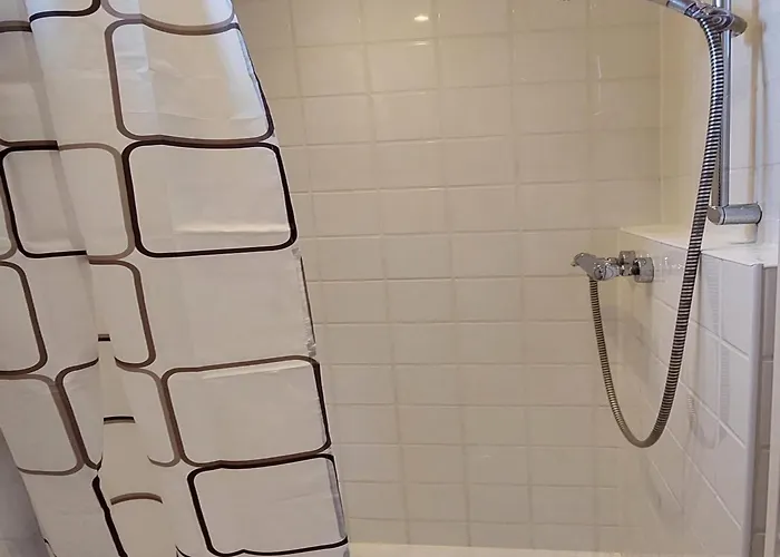 Pretty In Sint Maartenszee Feriehus Sint Maartensvlotbrug